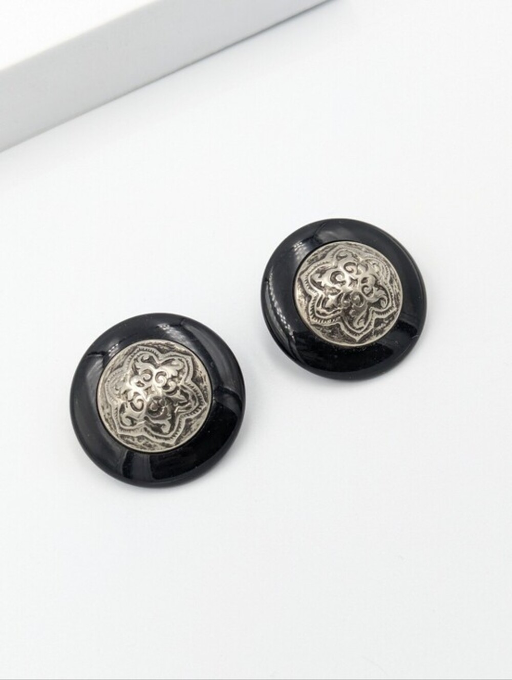 Vintage Made in Italy black round clip on earrings with silver metal work